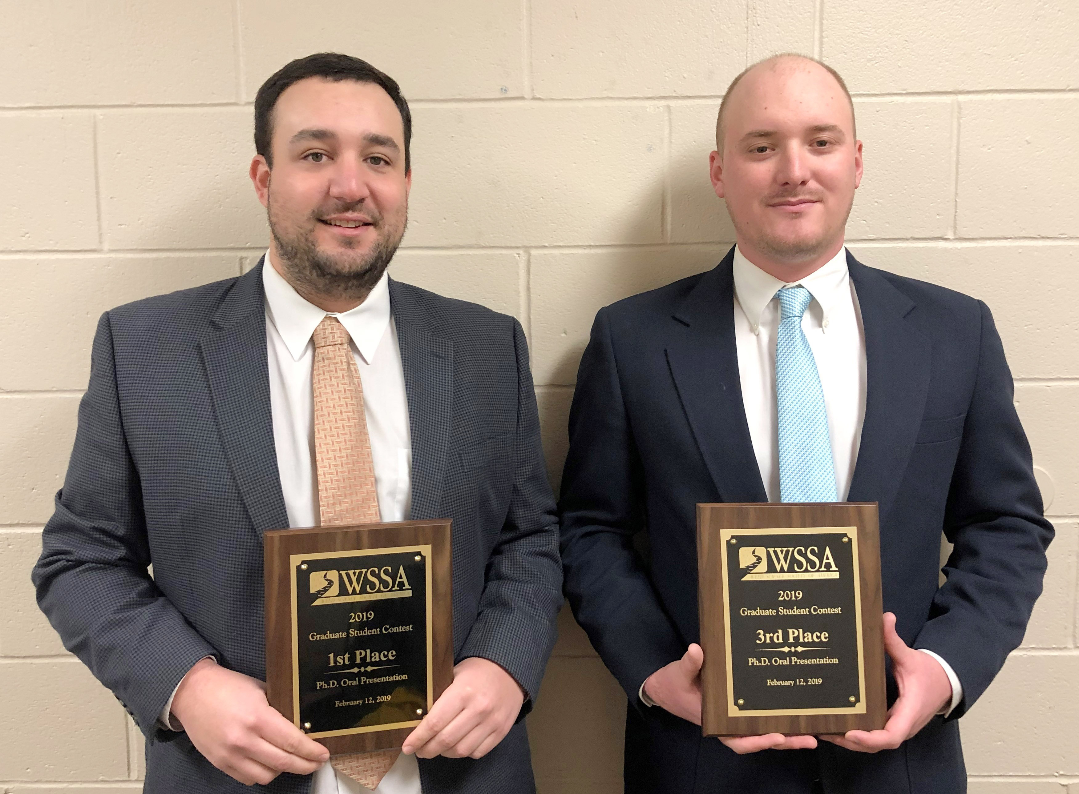 Weed science students win presentation competition 